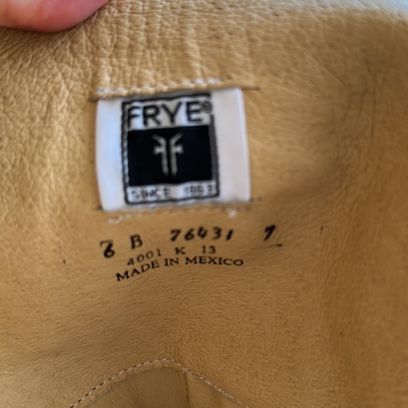 Frye Melissa button back zip tall leather riding boots size 6B - Picture 4 of 11